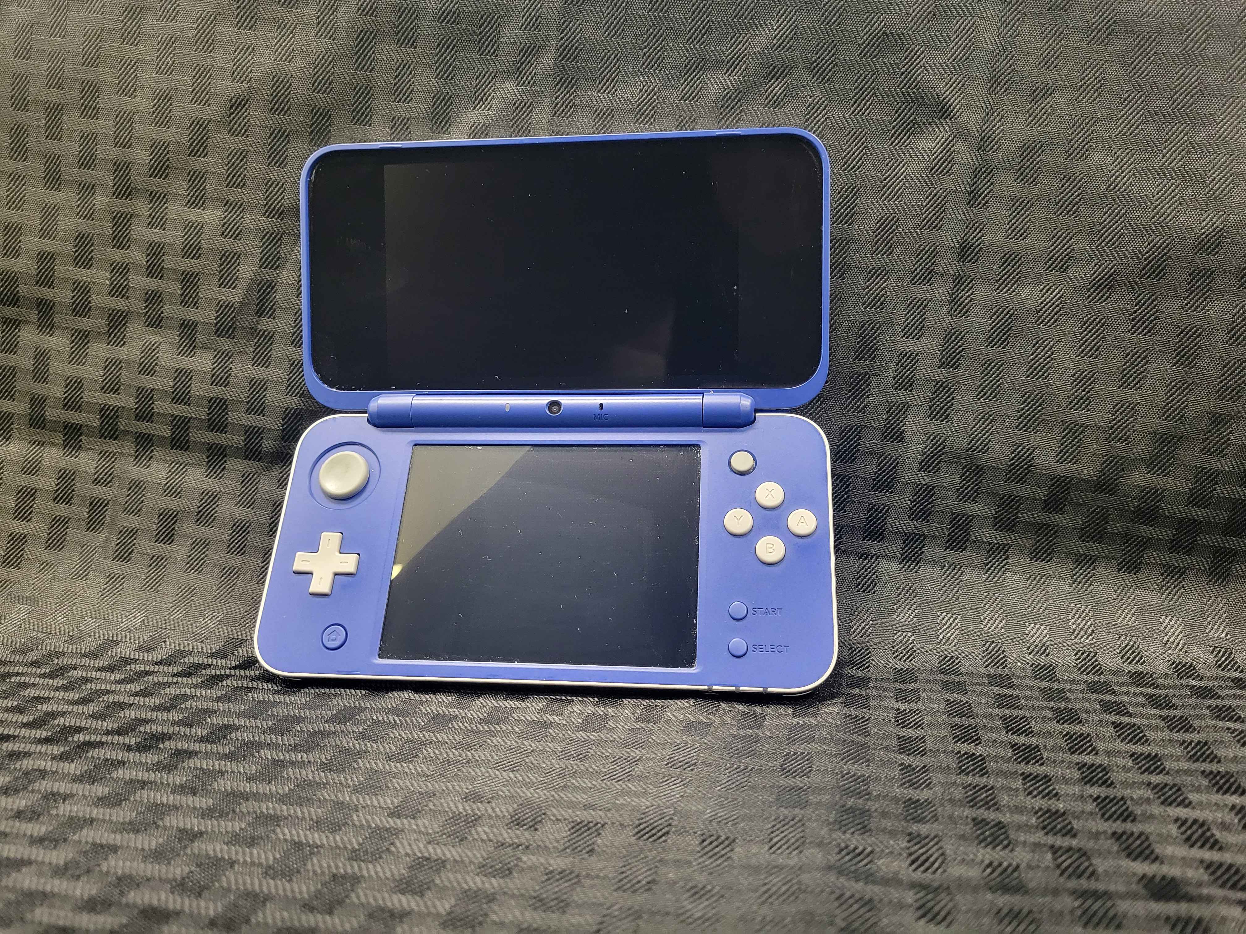MODDED New Nintendo 2DS XL Hylian Shield Edition | Anubis Games and Hobby