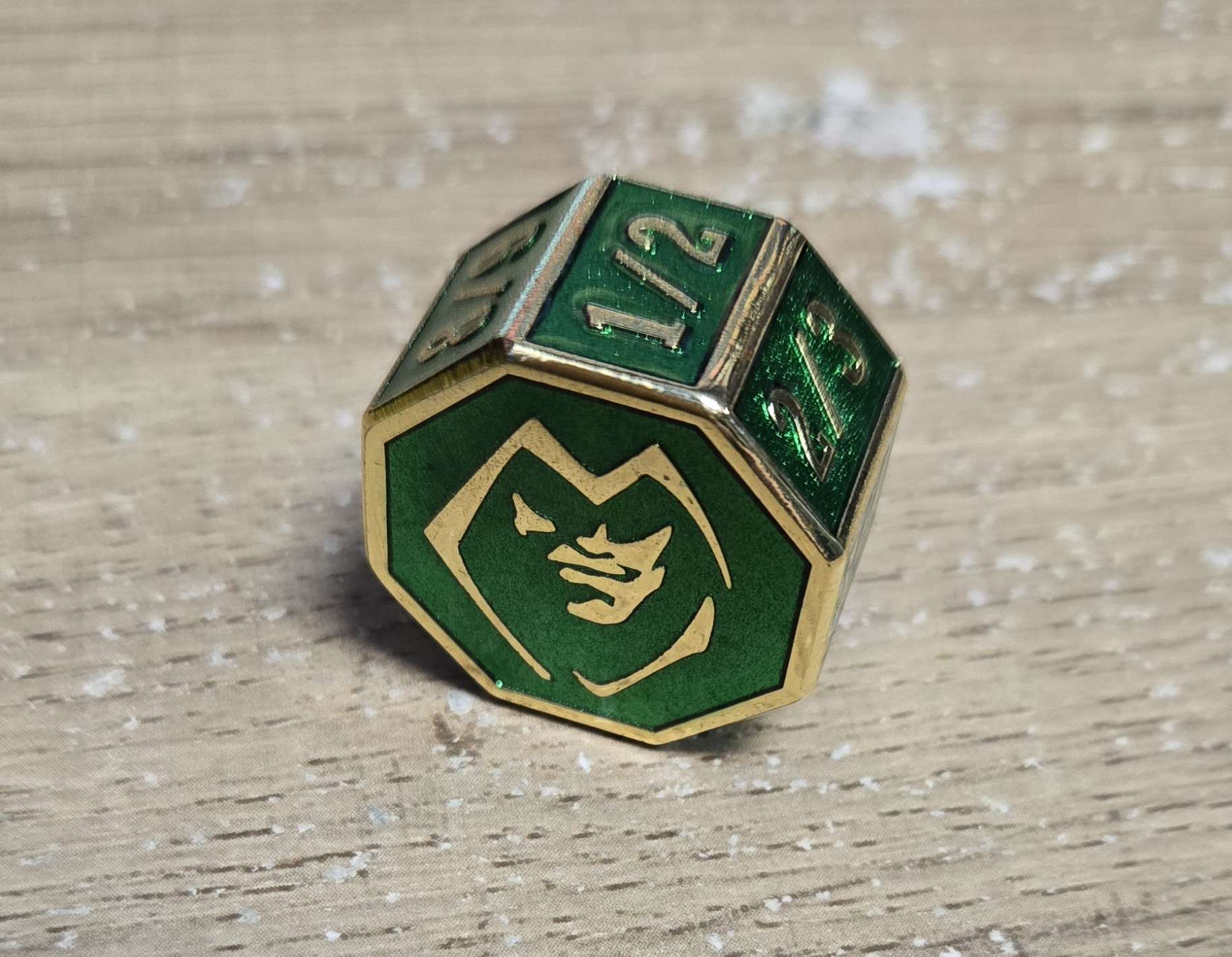 MTG Metal Tarmogoyf Power/Toughness Counter - Gold & Green | Anubis Games and Hobby