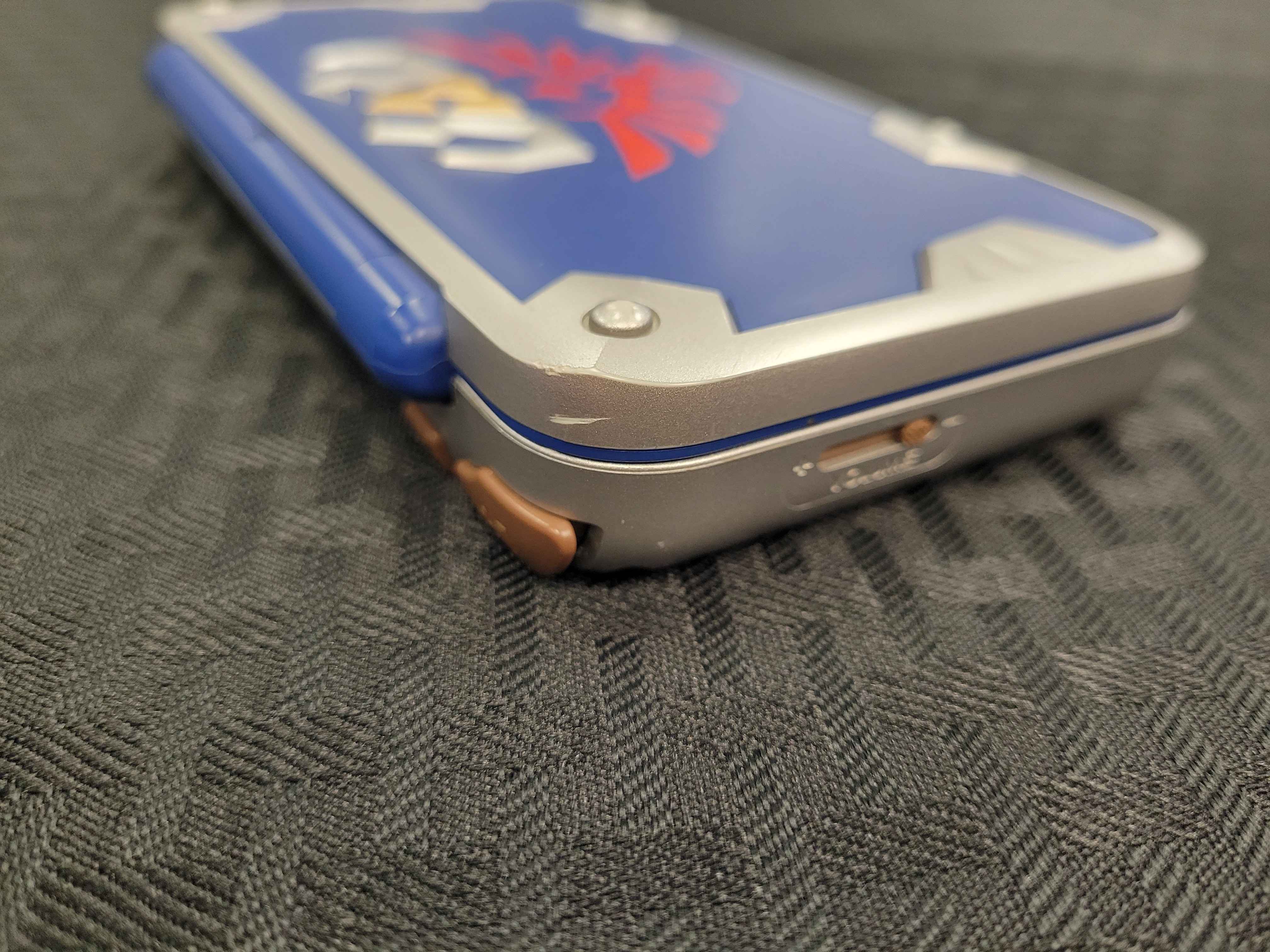MODDED New Nintendo 2DS XL Hylian Shield Edition | Anubis Games and Hobby