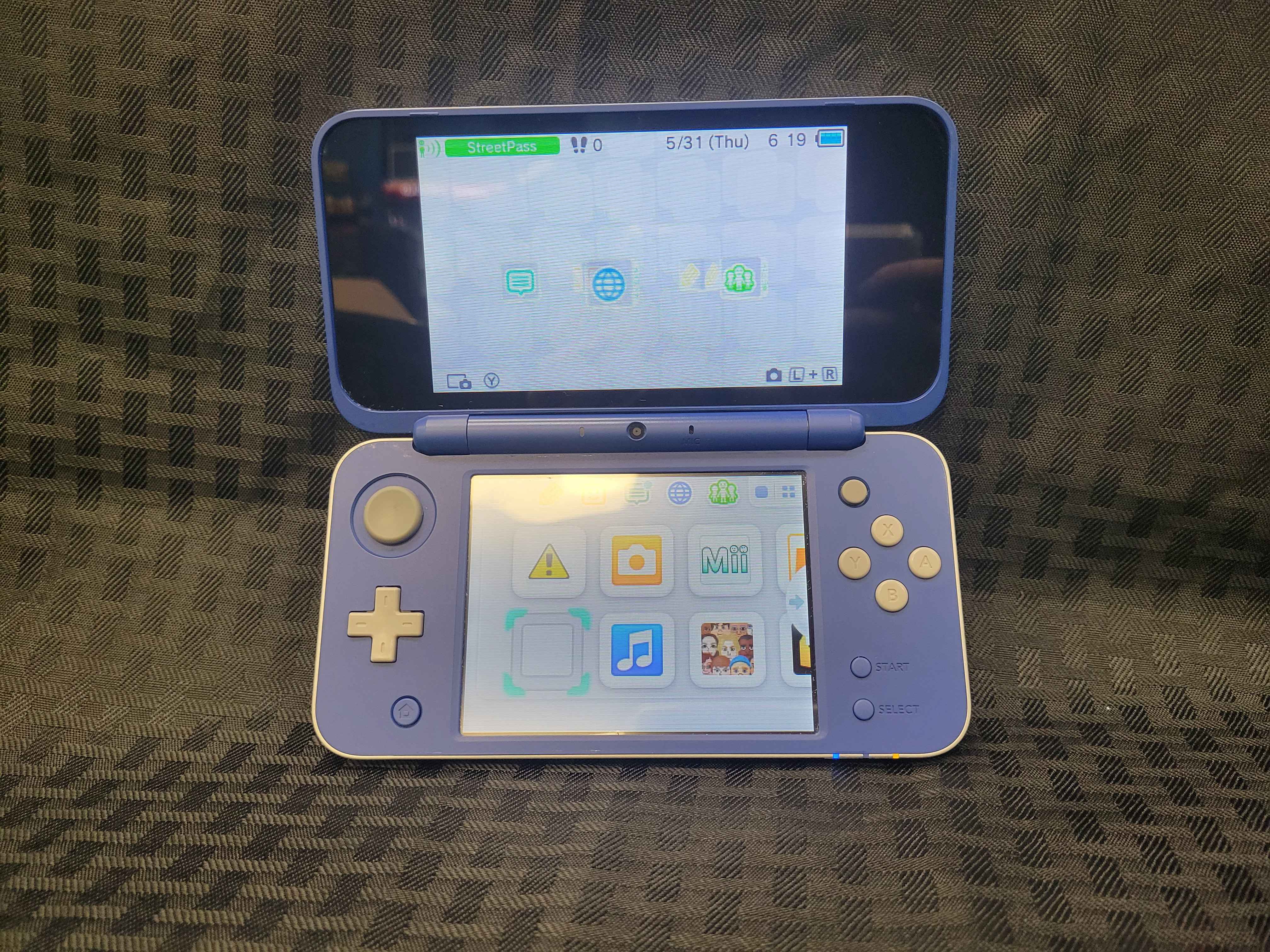 MODDED New Nintendo 2DS XL Hylian Shield Edition | Anubis Games and Hobby
