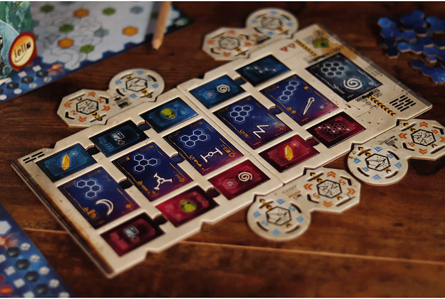 Distant Suns | Anubis Games and Hobby